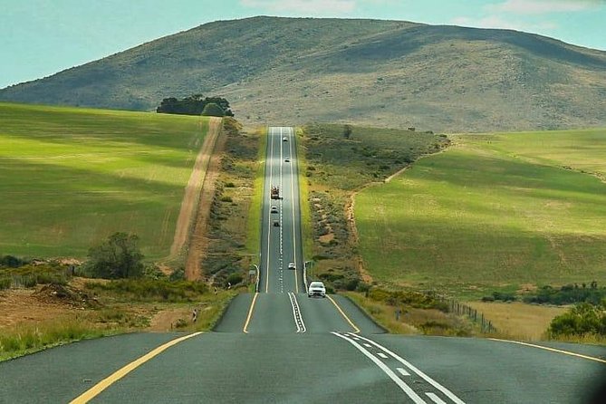 3 Day Big 5 and Bungee Tour - Garden Route Small Group Tour from Cape Town - Cango Caves and Oudtshoorn on the final day