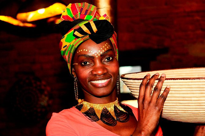 African Dinner Experience from Cape Town - Starting the evening with a djembe