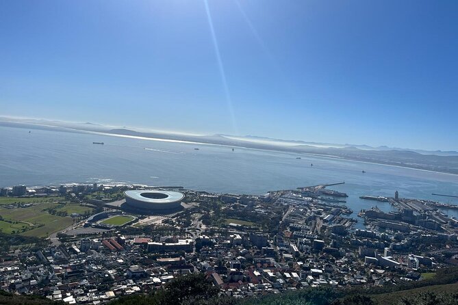 African Wonder of Nature Table Mountain Hike. - Meeting Table Mountain above Cape Town