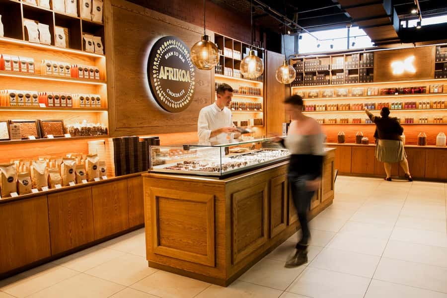 AFRIKOA Bean-to-Bar Chocolate Experience - What the AFRIKOA chocolate experience is really about