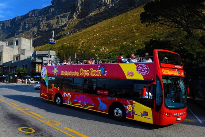 Airport Shuttle to and from Cape Town Airport - Clean cars, card payment, and a smooth arrival