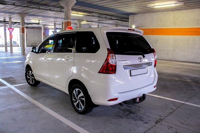 Airport Shuttle Transfer from Airport to Cape Town City Center - Should You Book It?