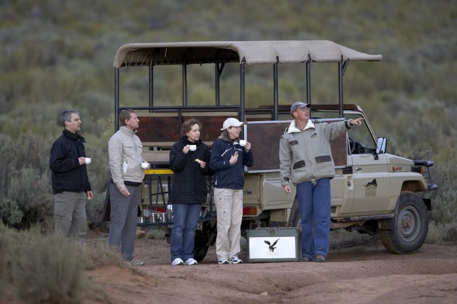 Aquila Private Game Reserve: Sunset Safari with Entry Fee - Welcome drinks, snacks, and a relaxed start