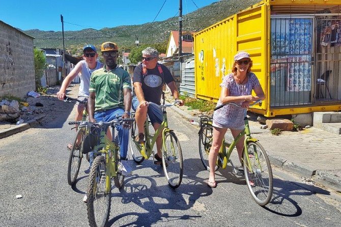 Bicycle Township Tour in Cape Town - The bicycle ride through Masiphumelele