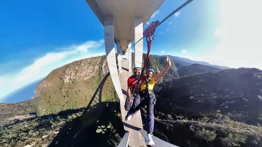 Bloukrans Bridge: Zipline, Hangout, and SkyWalk Adventure - Starting with the 200-meter zipline