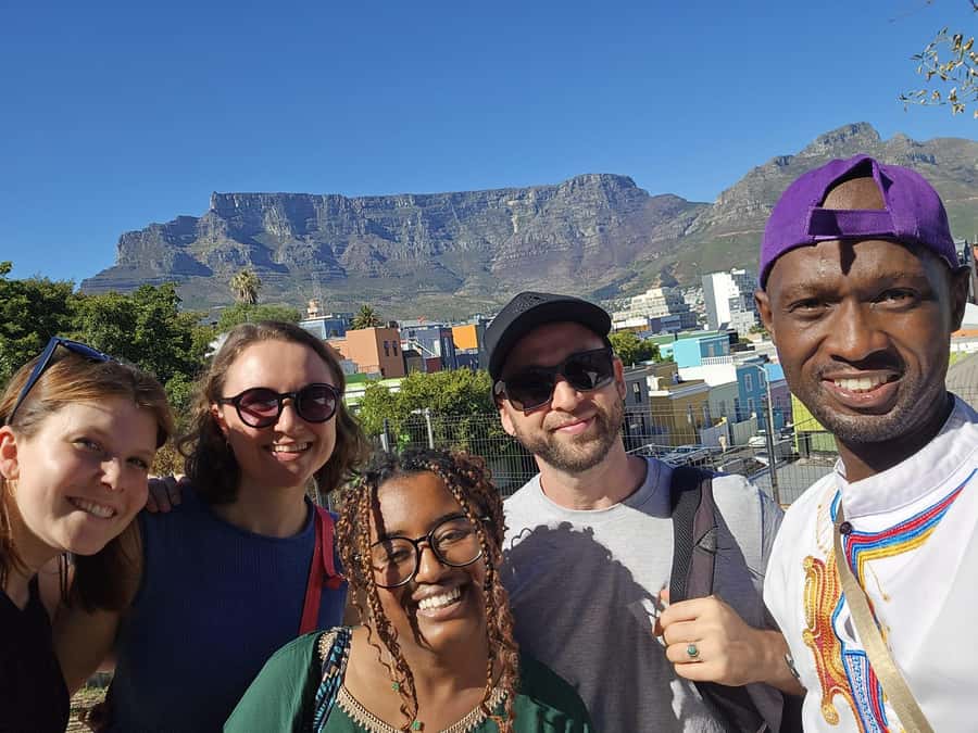 Bo-kaap and City tour - A guide who keeps the walk moving
