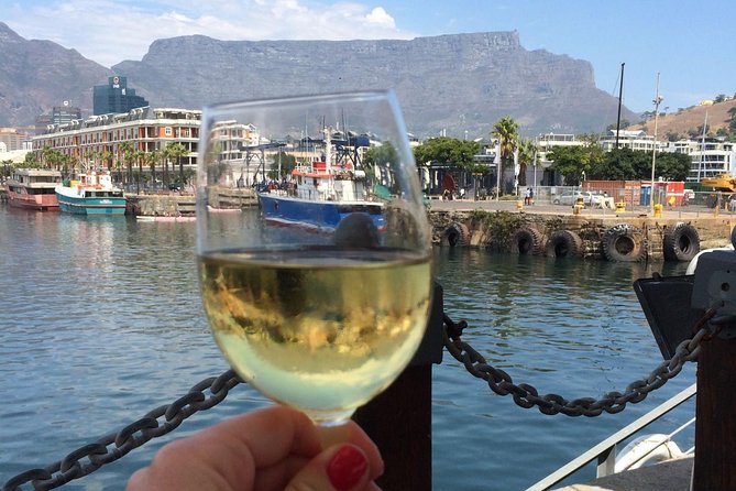 Cape City Like-a-Local Full Day Tour with Private Guided Transfer - Company’s Gardens connects scenery with difficult history