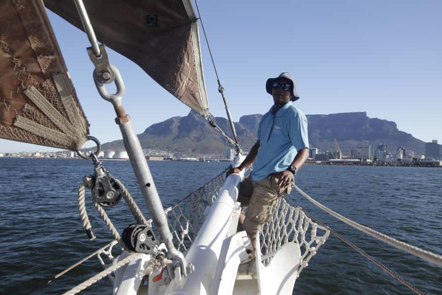 Cape Town: 1 Hour Table Bay Sailing Tour - What the onboard bar adds
