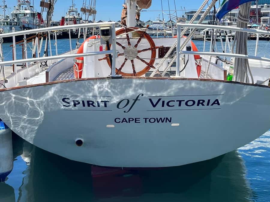 Cape Town: 1 Hour Table Bay Sailing Tour - Is one hour enough?