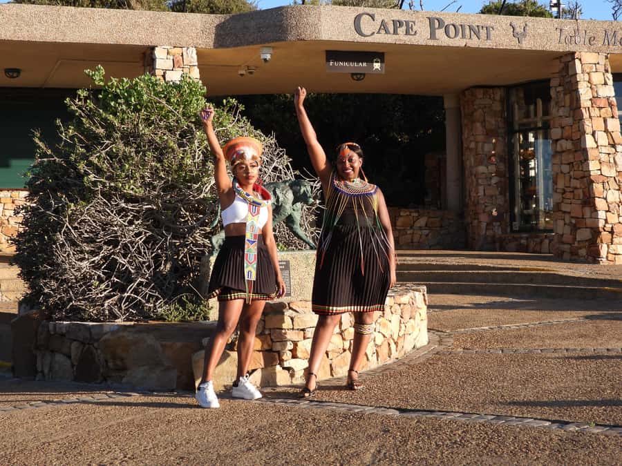 Cape Town: 2-Day Best Highlights Private Tour - Kirstenbosch at the foot of Table Mountain