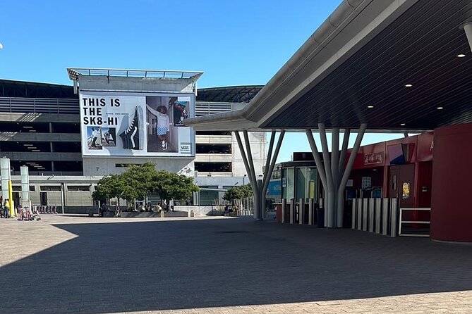 Cape Town airport transfer TO or FROM airport - A close look at the airport departure