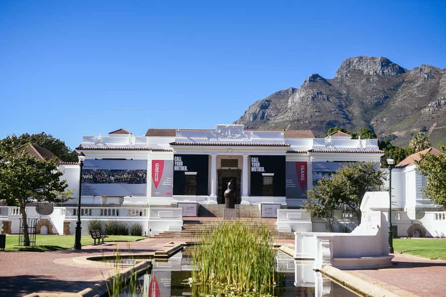 Cape Town: Art, Culture & History Walking Tour - Finishing with coffee and a local perspective