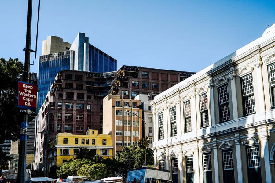 Cape Town: Art, Culture & History Walking Tour - City Hall, Parliament, and public memory