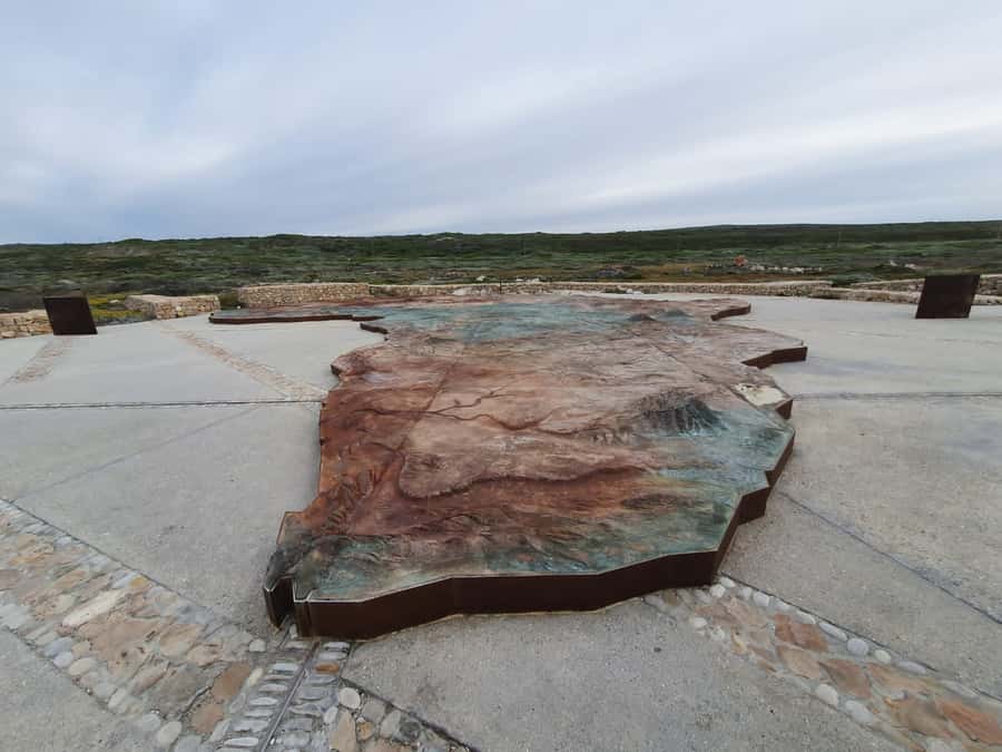 Cape Town: Cape Aghullas Van Tour with Hotel Pickup - The guide can shape the whole day