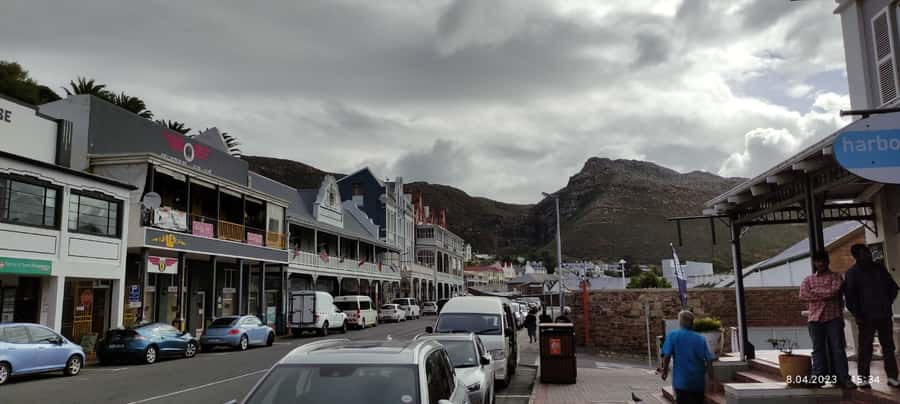 Cape Town: Cape of Good Hope, Seals and Penguins Day Tour - Muizenberg’s beach huts from above