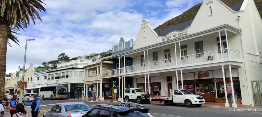 Cape Town: Cape of Good Hope, Seals and Penguins Day Tour - A brief ostrich farm visit