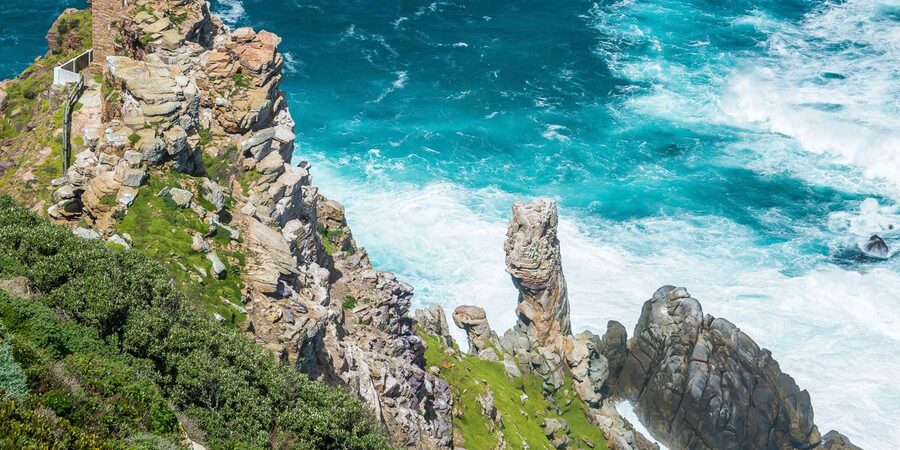 Cape Town: Cape Peninsula & Table Mountain Private Day Trip - Simons Town adds a harbor-side pause