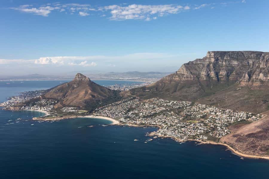 Cape Town City Center Helicopter Flight - 12Min - What the view is like from a short flight