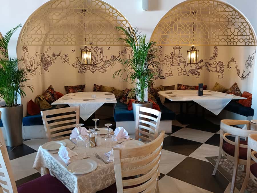 Cape Town: Coastal Cruise & 2-Course Lunch Combo - How the weather changes the experience