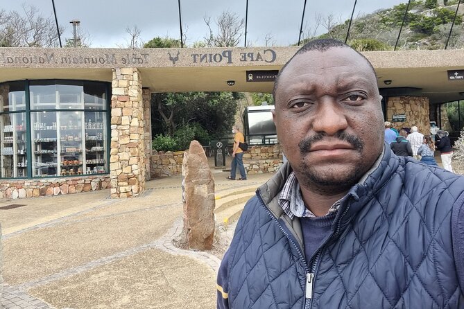 Cape Town Day Tours - What the guide and vehicle arrangement mean for you