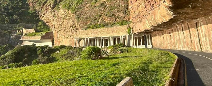 Cape Town: Full Day Cape of Good Hope with Penguins Tour - Hout Bay and the road toward Cape Point