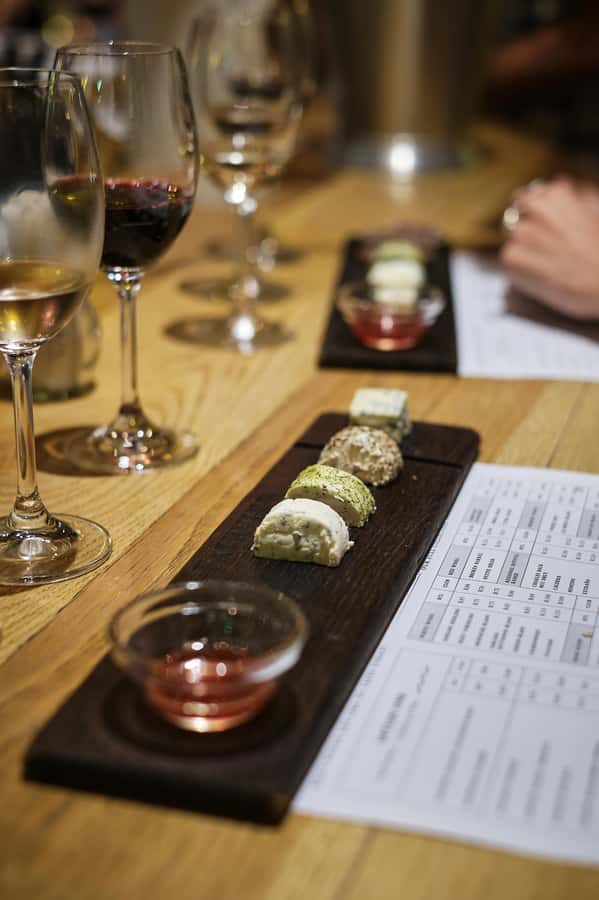 Cape Town: Full-Day Winelands Tour with Wine Tastings & Food - Tips for enjoying the day without overdoing it