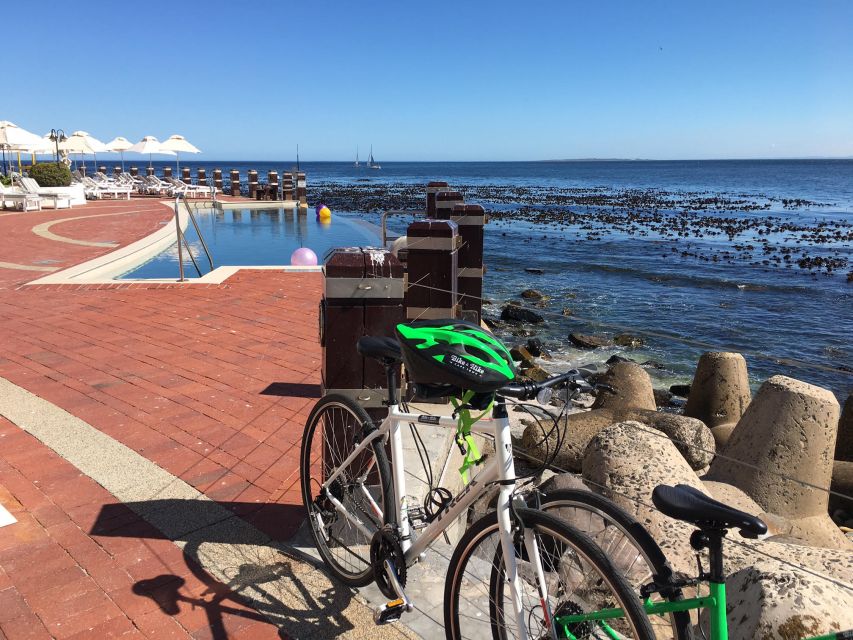 Cape Town Guided City Cycling Heritage Tour - Private Tour - Greenmarket Square and old Cape Town