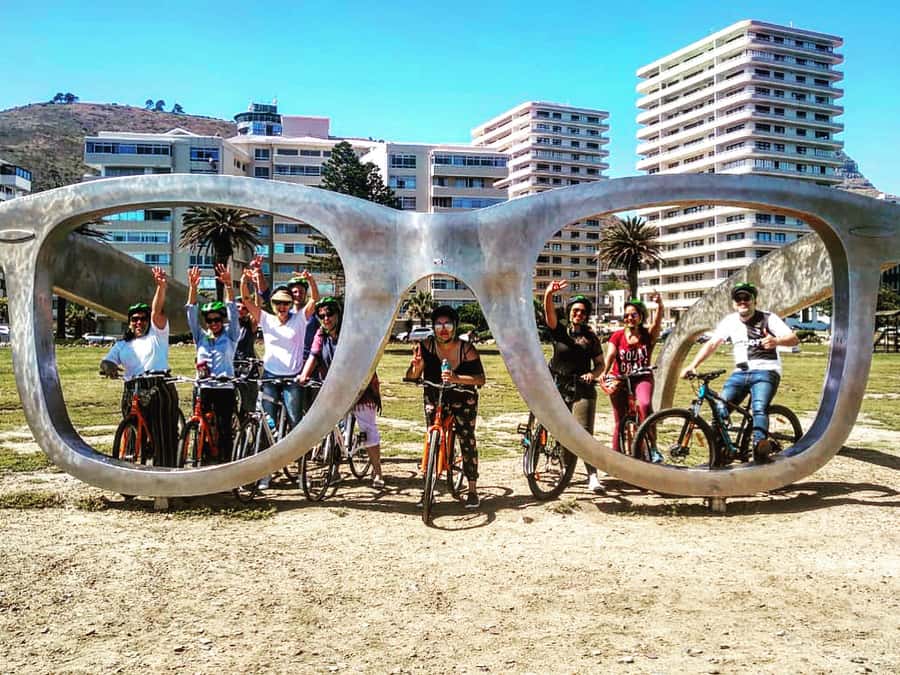 Cape Town Guided City Cycling Heritage Tour - Private Tour - Coffee and cake in Company Gardens