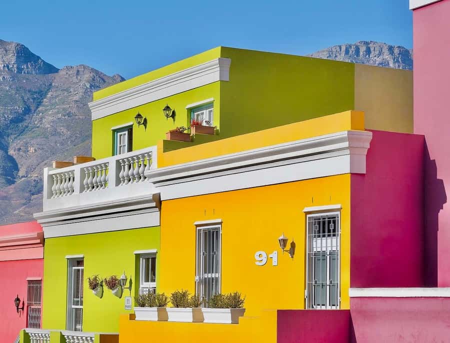 Cape Town: Guided Half-Day City Tour with Table Mountain - Bo-Kaap, curry aromas, and Green Market Square