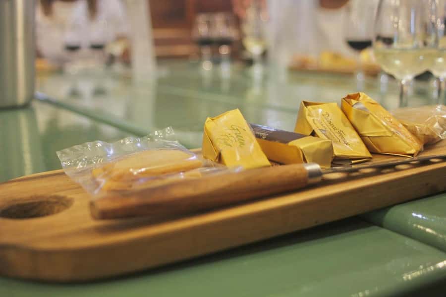 Cape Town: Guided Winelands Tour & Tasting in Stellenbosch - From Cape Town to South Africa’s wine country