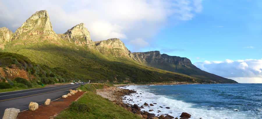 Cape Town: Half Day Cycle Tour 60km - The descent toward Hout Bay