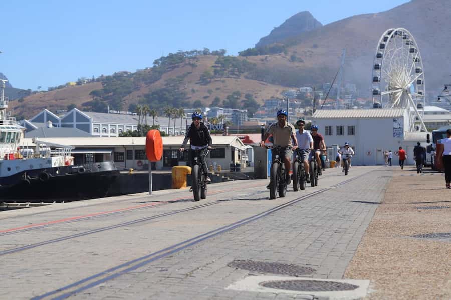 Cape Town: Half-Day e-Bike City Tour - What the guides add