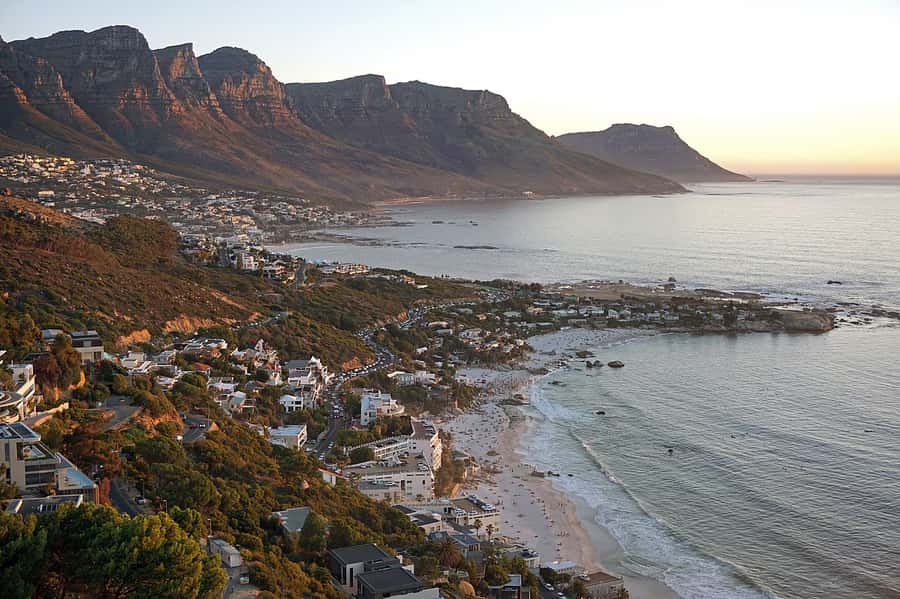 Cape Town: Half-Day Guided City Sightseeing Tour by Bus - Signal Hill, Table Mountain, and the coastal road