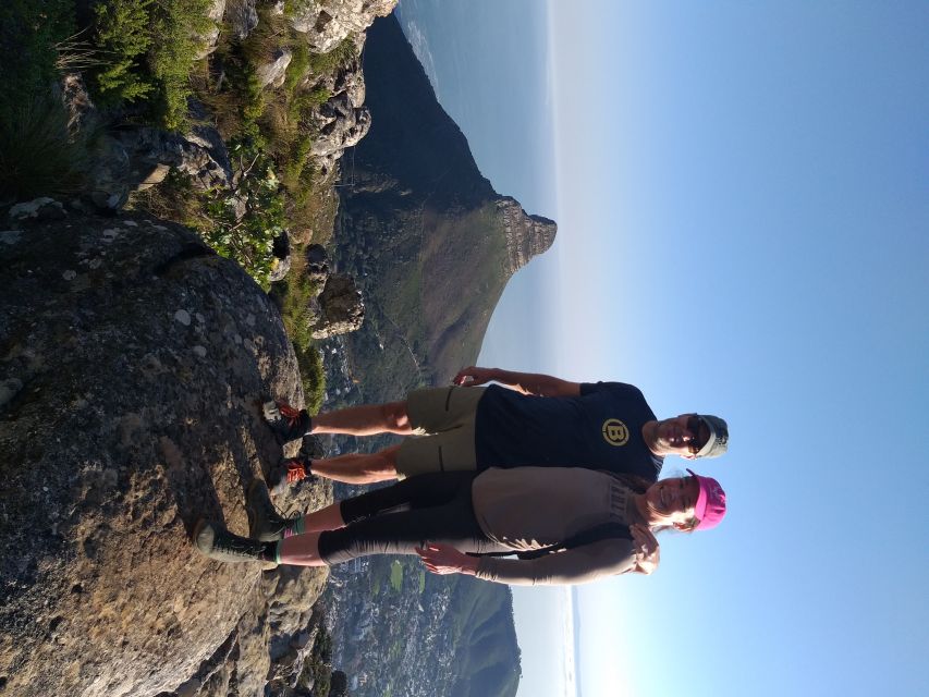 Cape Town: India Venster Half-Day Hike on Table Mountain - What to bring for the four-hour outing