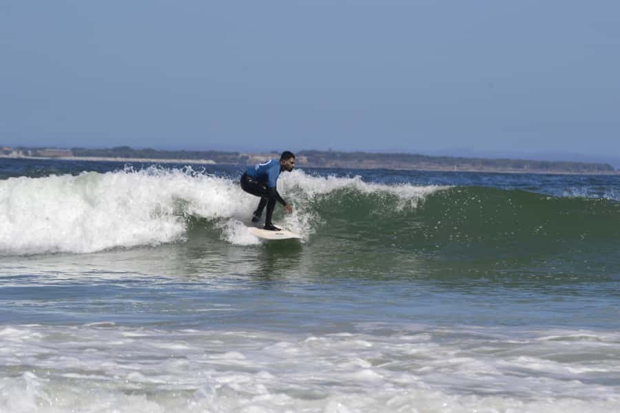 Cape Town:Learn to surf with the best view of Table Mountain - The equipment included, and what you still need