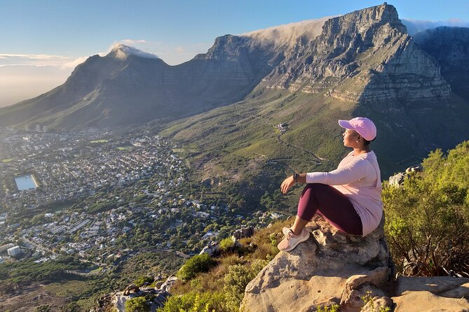 Cape Town: Lion's Head Hike - The spiral route and changing views