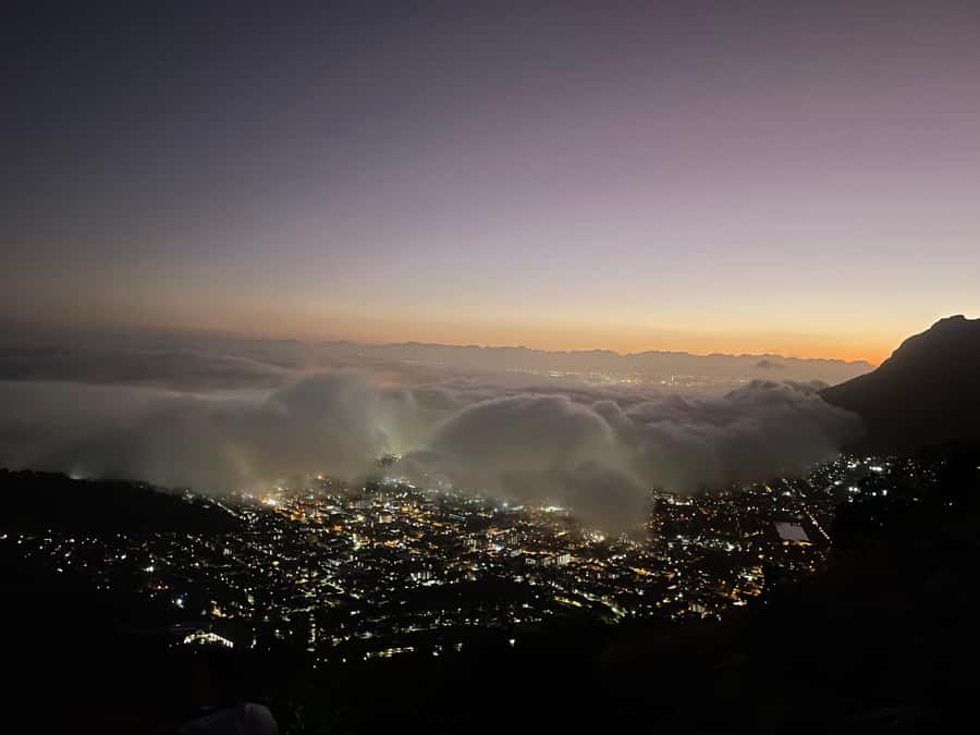 Cape Town: Lion's Head Sunrise or Sunset Guided Hike - What to bring and what to leave behind