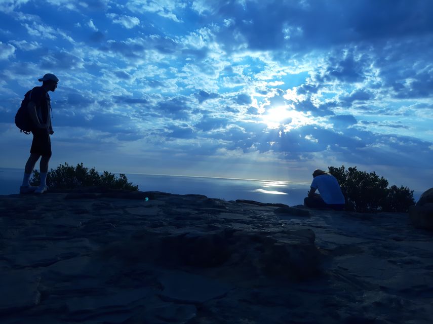 Cape Town: Lion's Head Sunrise with coffee or Sunset Hike - Ladders, chains, and the rockier upper section