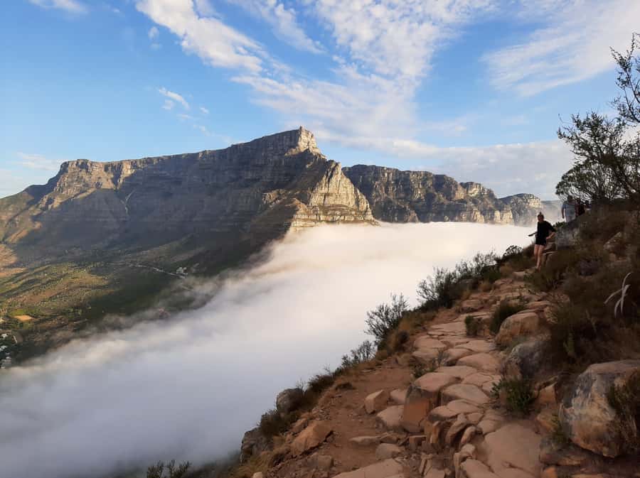 Cape Town: Lion's Head Sunrise with coffee or Sunset Hike - The summit photo and the 360-degree view