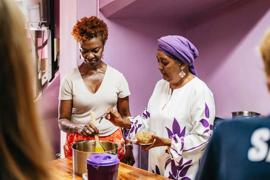Cape Town: Malay Cooking Class and Lunch in Bo-Kaap - Who should book this experience?