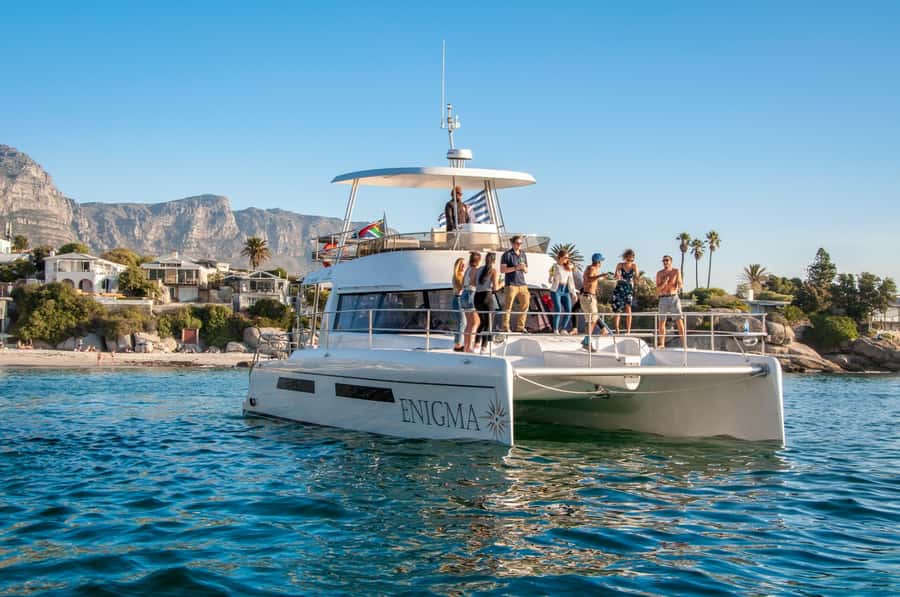 Cape Town: Morning Prosecco Cruise & Mimosa Breakfast - An early start on Cape Town’s coast