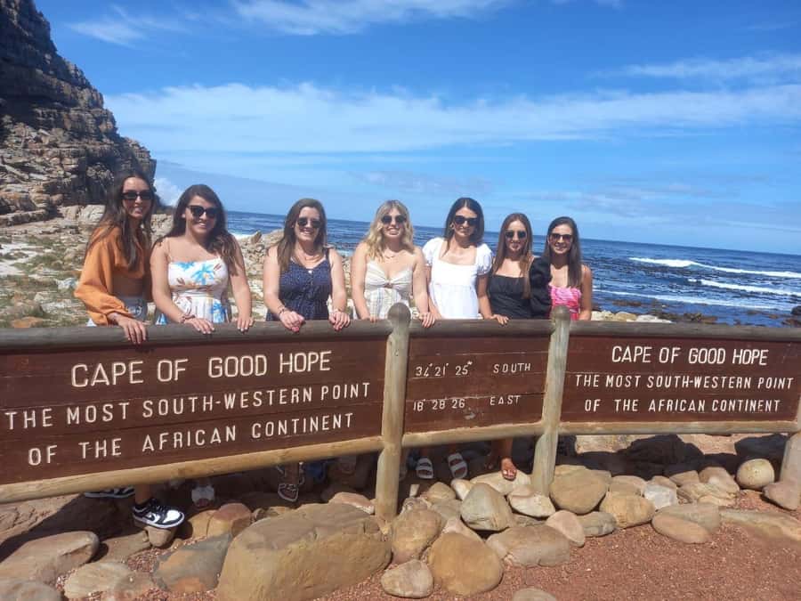 Cape Town: Penguins & Cape of Good Hope Half-Day Tour - Muizenberg and St. James: color before the wildlife