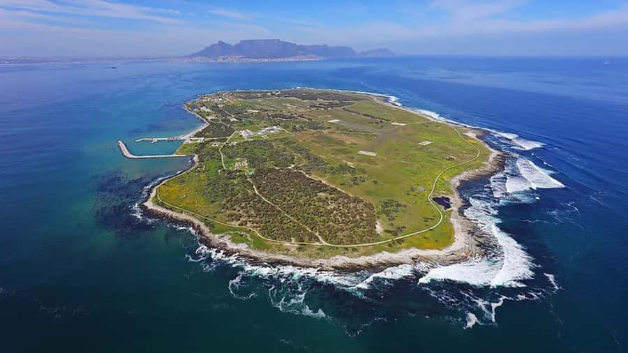 Cape Town: Private Robben Island Half-Day Tour with Pickup - The Cape Town pickup and waterfront start