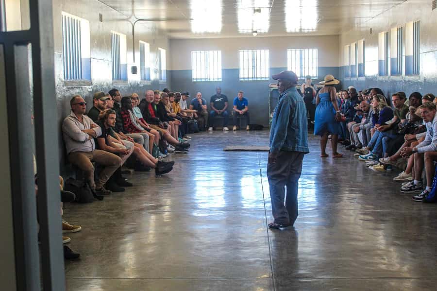 Cape Town: Robben Island ferry ticket plus Guided Tour - Nelson Mandela’s cell and the personal story