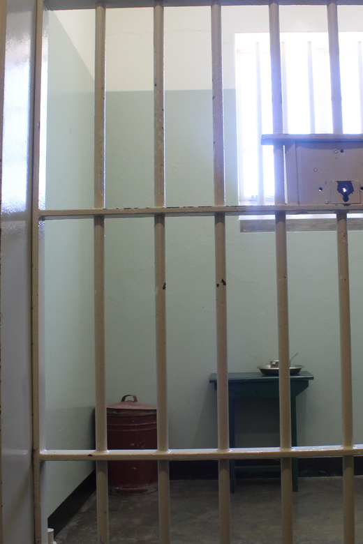Cape Town: Robben Island ferry ticket with guided tour - Booking flexibility and one important warning