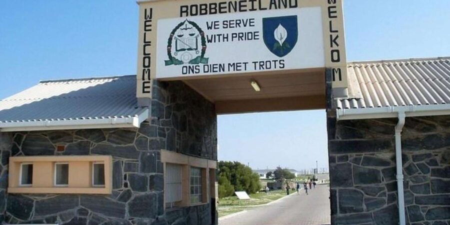 Cape Town: Robben Island Tour Tickets and V&A Waterfront - Who should book it?