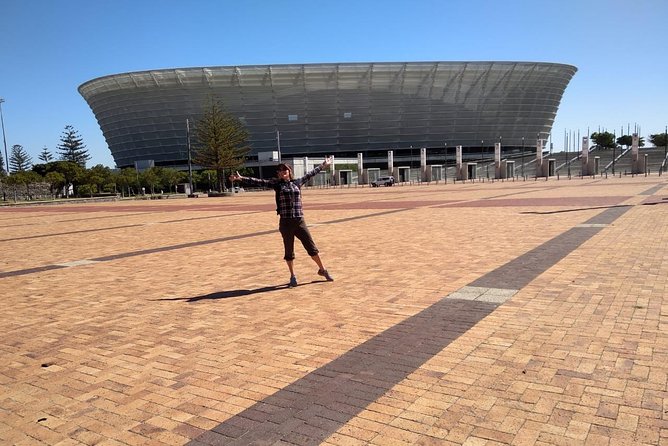 Cape Town's Finest City Bike Tour - Greenmarket Square brings you into the city