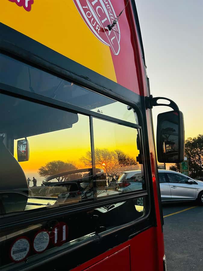 Cape Town: Sunset Bus Tour with Picnic on Signal Hill - Is $17 a fair price?