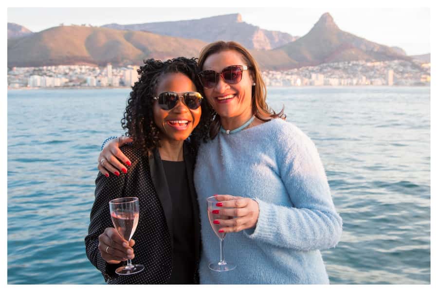 Cape Town: Sunset Champagne Cruise - Leaving the V&A Waterfront for Table Bay