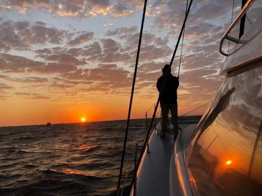 Cape Town: Sunset Champagne Cruise - What the crew adds to the experience